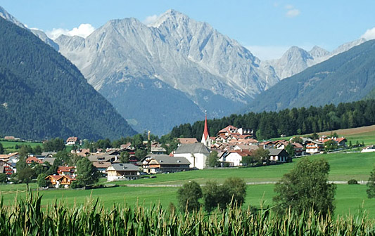 Rasen in der Ferienregion Kronplatz