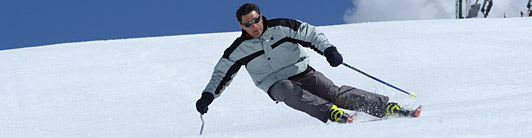 Skifahren, Carving, Snowboarden Dolomiten