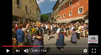 Kultur und Tradition in den Dolomiten