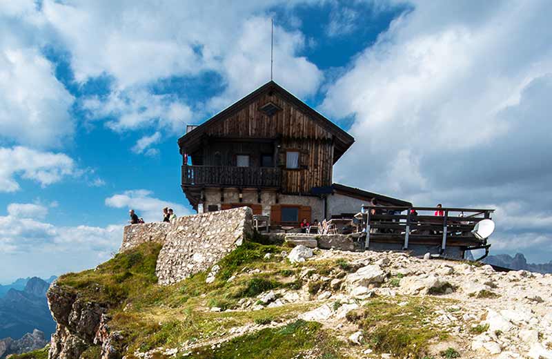 Wanderung zur Nuvolau-Hütte