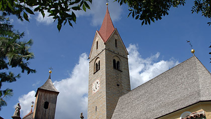 Spinges Kirche