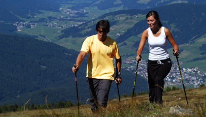 nordic walking elmo
