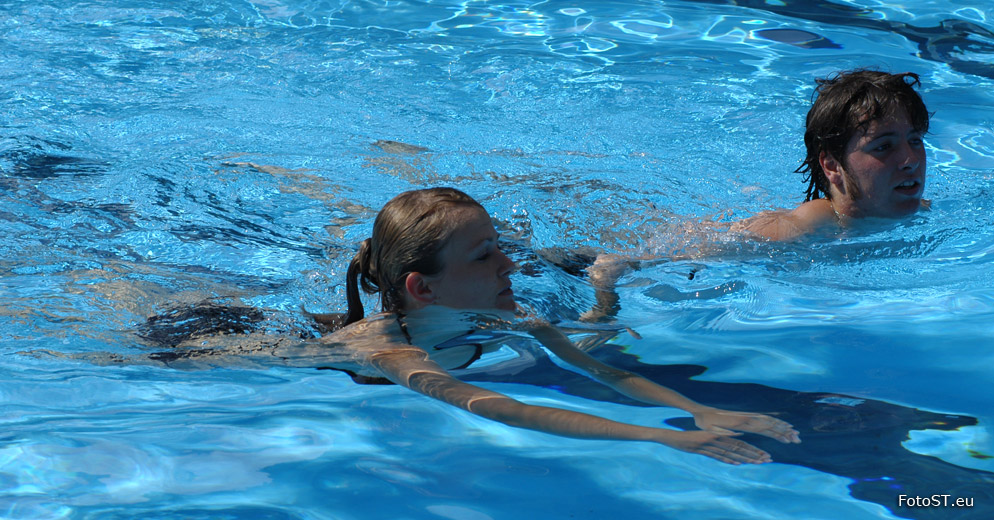 Sport acquatici nelle Dolomiti nuotare, barca
